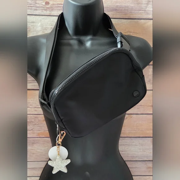 Studio NYC Belt Bag with Star Charm NWT - Picture 15 of 15